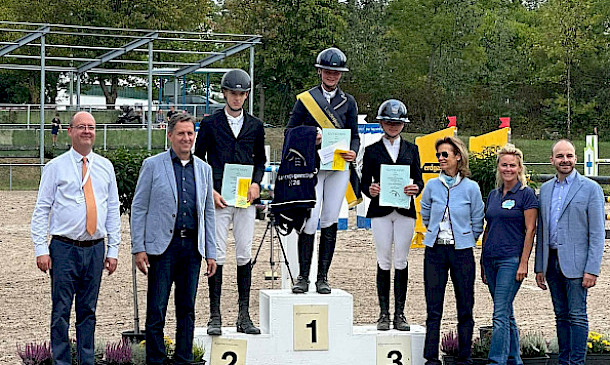 Landesjugendcup: Gold für Anna Bassani vom PSV Oberstaig & Silber für Theresa Henzler von der RG Baindt 🥇🥈🐴🎉